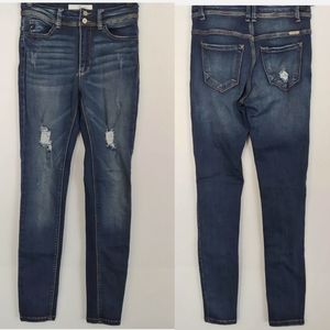 Kancan Size 25 Estillo Skinny Distressed Jeans